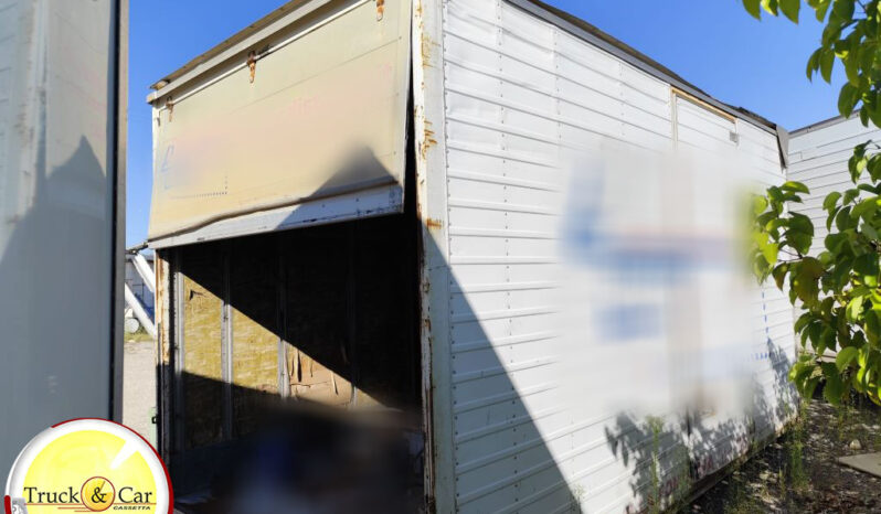 CASSA FURGONATA SENZA PORTE POSTERIORI CON PORTA LATERALE 4.45 X 2.20 completo