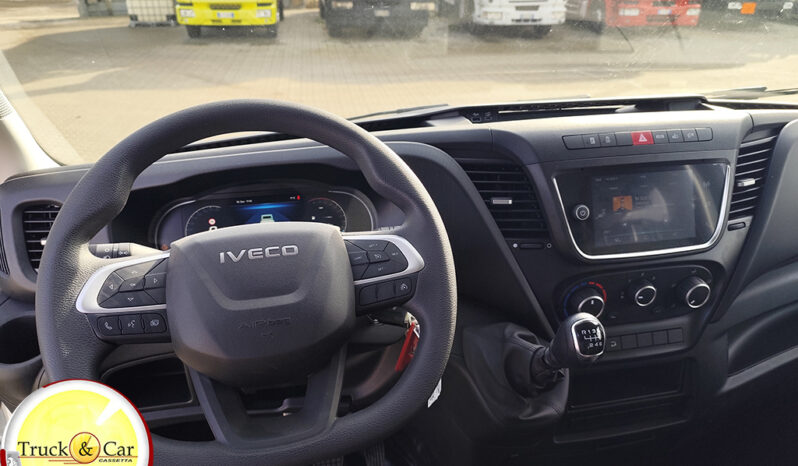 RIF.1318 IVECO DAILY 35 C 14 – 2025 – CASSONE CENTINATO CON SPONDA CARICATRICE A BATTENTE ANTEO DA 8 Q.LI – EURO 6 completo