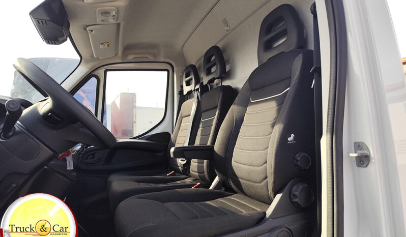 RIF.1318 IVECO DAILY 35 C 14 – 2025 – CASSONE CENTINATO CON SPONDA CARICATRICE A BATTENTE ANTEO DA 8 Q.LI – EURO 6 completo
