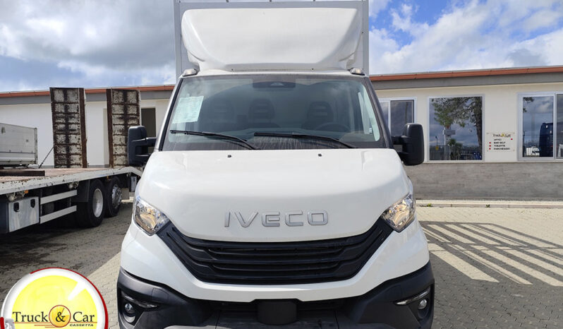RIF.1318 IVECO DAILY 35 C 14 – 2025 – CASSONE CENTINATO CON SPONDA CARICATRICE A BATTENTE ANTEO DA 8 Q.LI – EURO 6 completo