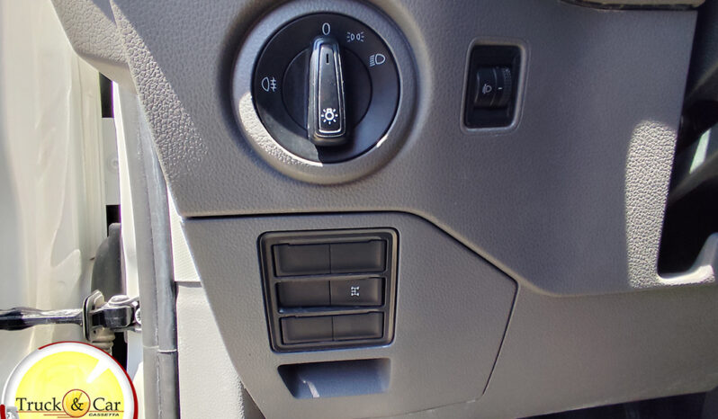 VOLKSWAGEN CRAFTER – 2020 – CASSONE FISSO CON GRU FASSI F32.A – EURO 6 completo