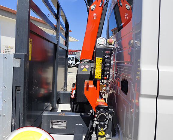 VOLKSWAGEN CRAFTER – 2020 – CASSONE FISSO CON GRU FASSI F32.A – EURO 6 completo