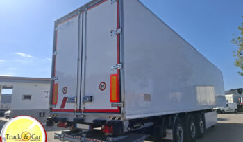 RIF.1356 SEMIRIMORCHIO CARMOSINO – 2010 – ISOTERMICO CON GRUPPO FRIGO ATP FNA 03/2031 – SPONDA CARICATRICE RETRATTILE DHOLLANDIA DA 30.QLI completo