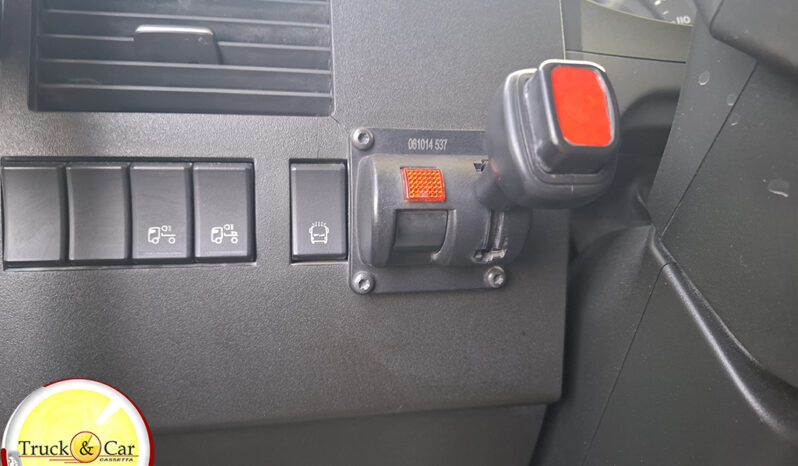 RIF.1375 VOLVO FH 500 – 2015 – TRATTORE CON IMPIANTO IDRAULICO – €6 + RIF.1376 SEMIRIMORCHIO MENCI – 2011 – VASCA 30 m3 RIBALTABILE POSTERIORE completo