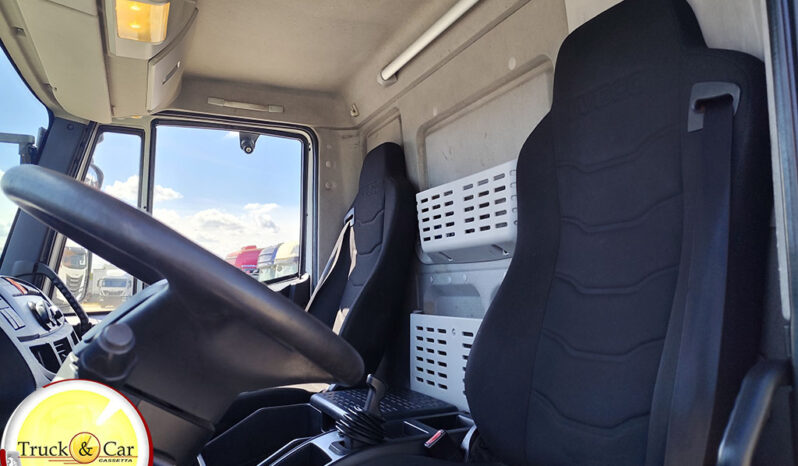RIF.1390 IVECO EUROCARGO 190E280L – 2016 – ISOTERMICO FRIGO CON SPONDA CARICATRICE RETRATTILE DHOLLANDIA DA 20 Q.LI – EURO 6 completo